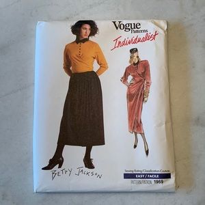 UNCUT Vogue Individualist Betty Jackson Dress Top & Skirt Sewing Pattern 1969
